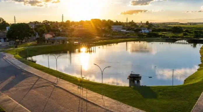 Pinheiros inaugura balneário com 30 mil metros quadrados